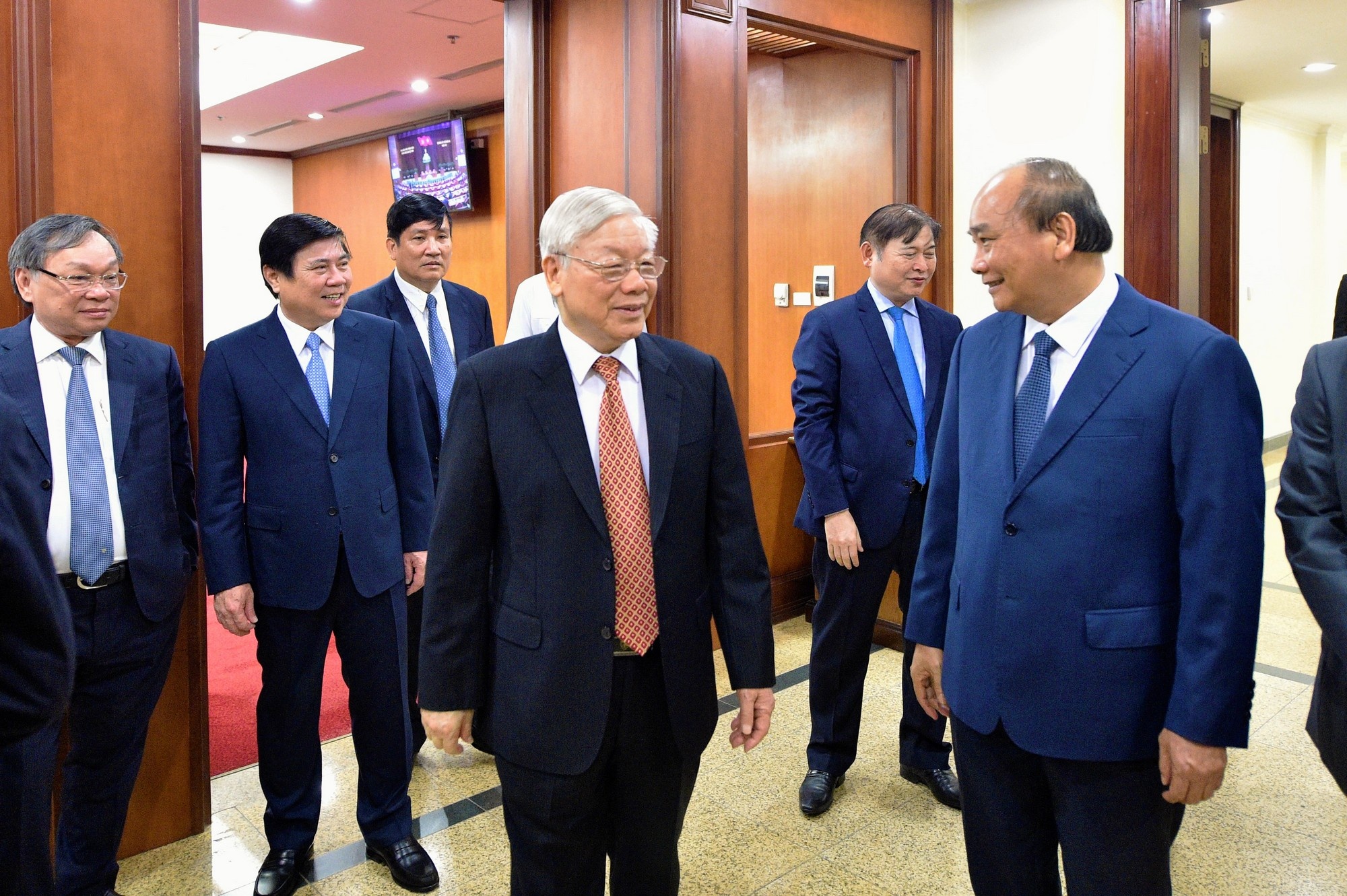 Hoi nghi Trung uong 12 anh 2