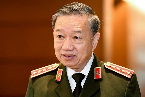 Bo truong To Lam: Lam moi cach de bat ong chu Nhat Cuong hinh anh