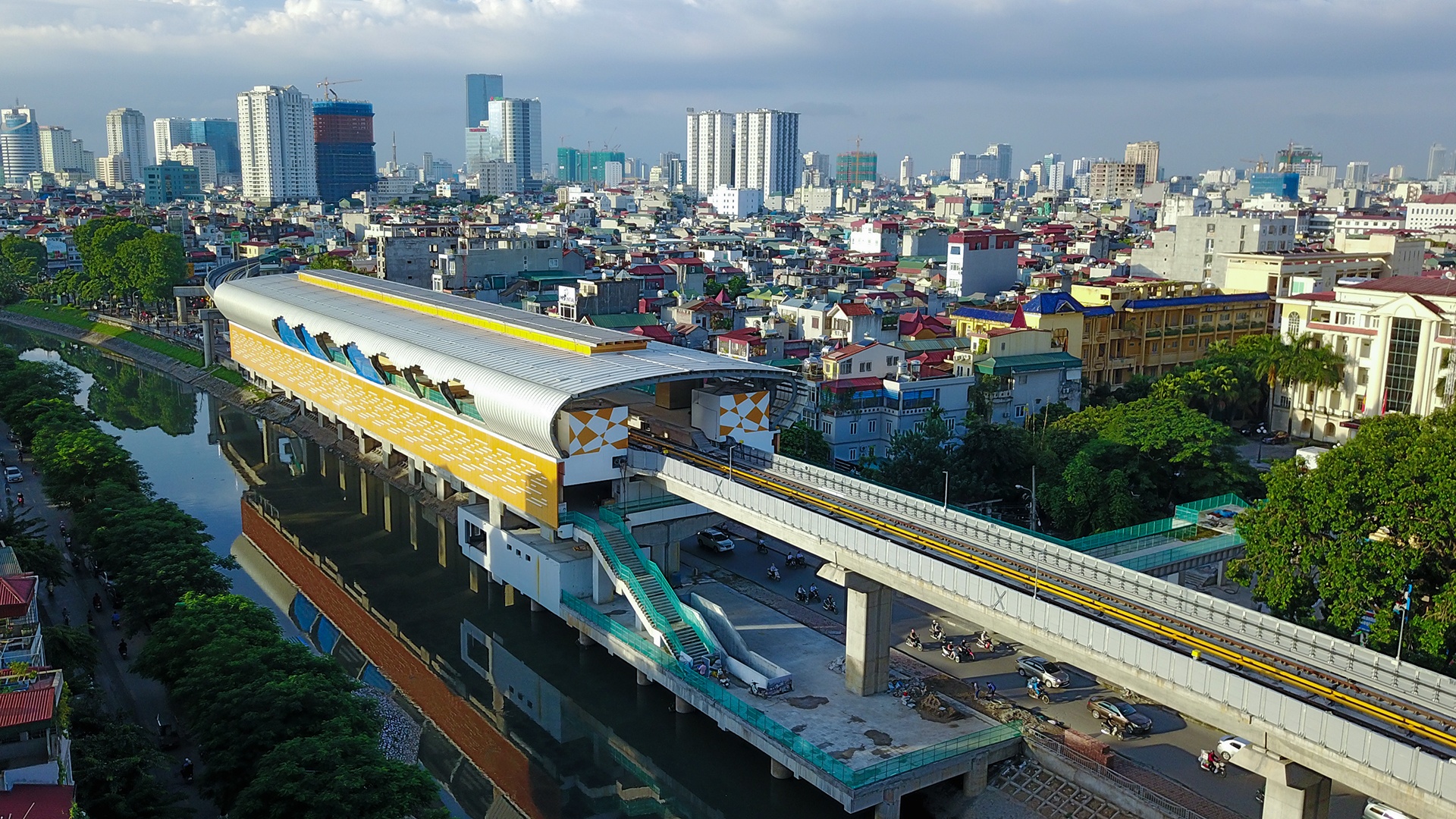 Ong Nguyen Duc Chung: ‘Ha Noi co the tu lam duoc duong sat do thi’ hinh anh