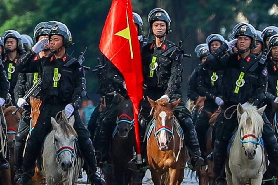 Dai tuong To Lam noi ve viec phat trien luc luong ky binh o Viet Nam hinh anh