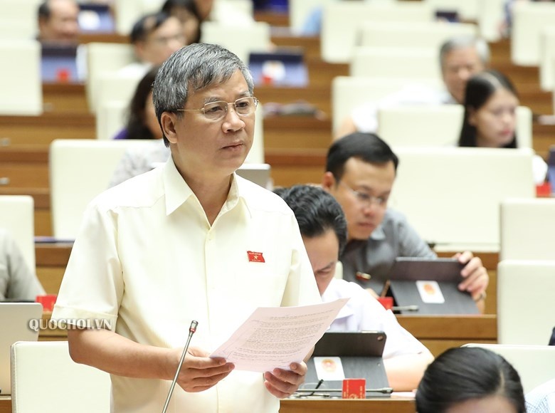 de nghi Quoc hoi co nghi quyet chinh thuc ve chong Covid-19 anh 1