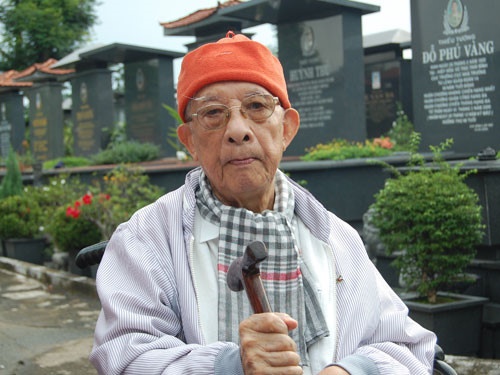 ong Tran Quoc Huong tu tran anh 1