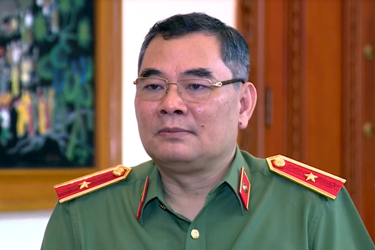 Vi sao hau het tan giam doc cong an khong phai nguoi dia phuong? hinh anh