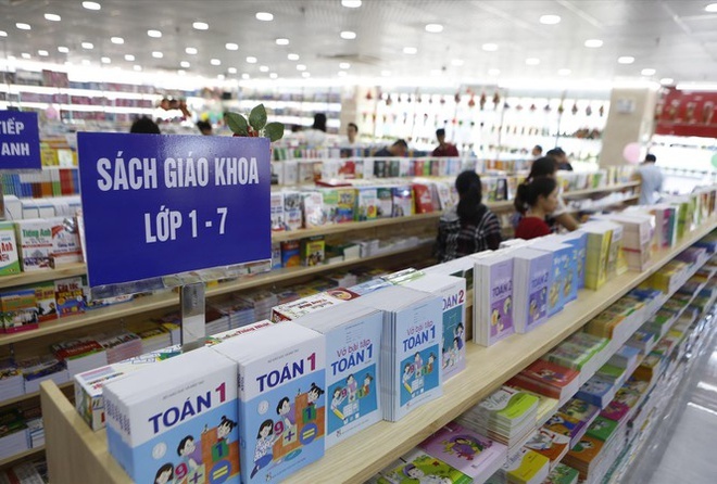 ‘Bac’ de xuat bo sung SGK vao mat hang do Nha nuoc dinh gia hinh anh