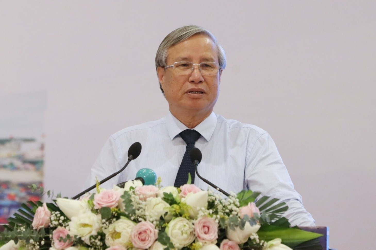 Thuong truc Ban Bi thu: Viet Nam la hinh mau giam ngheo tren the gioi hinh anh