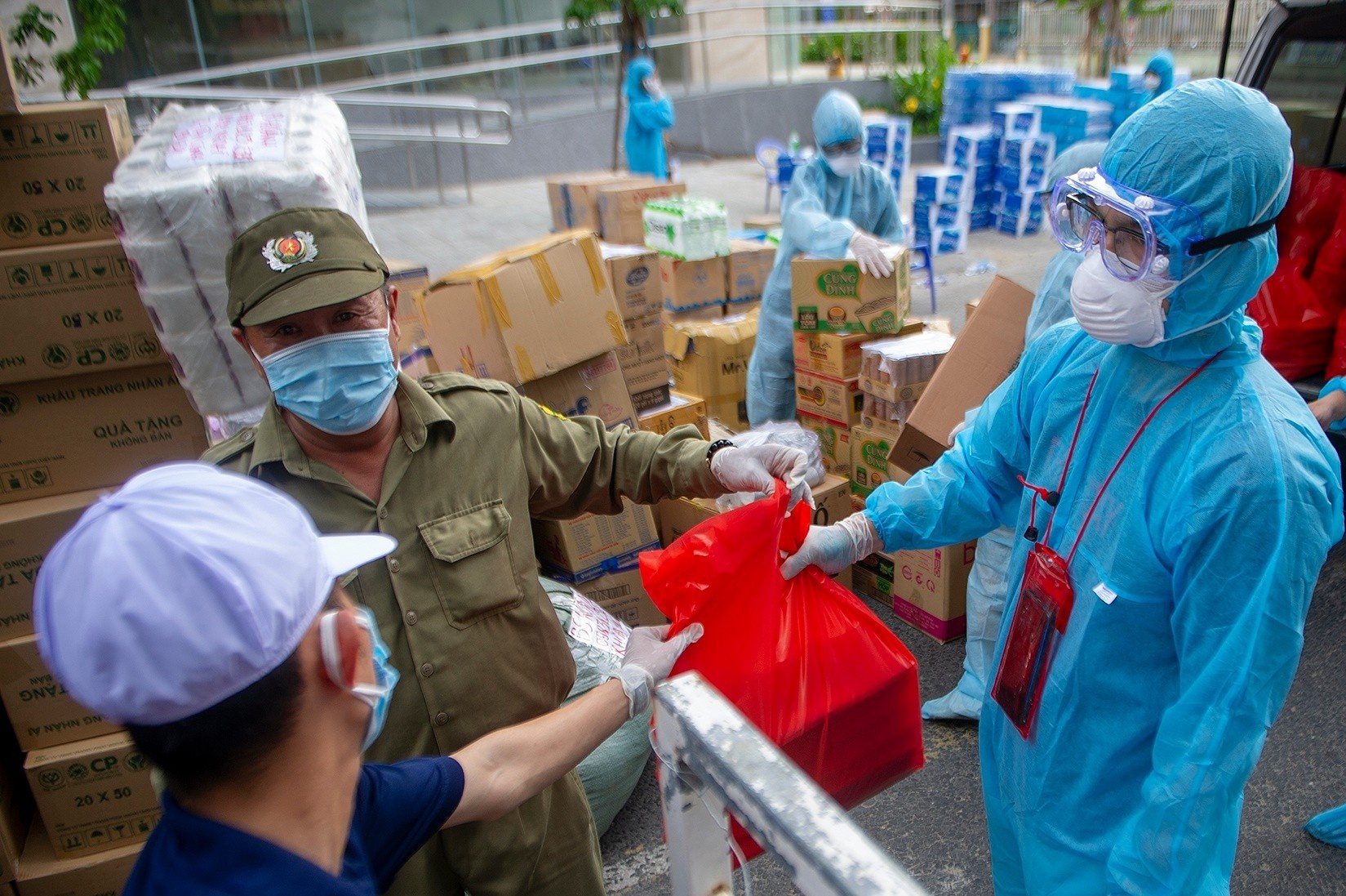 Quyen Bo truong Y te: ‘Viec truy vet F0 o Da Nang la khong kha thi’ hinh anh
