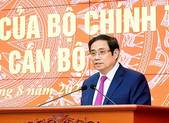 Bo Chinh tri chuan y nhan su Bi thu Gia Lai anh 2