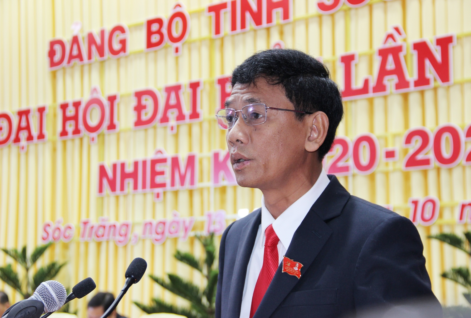 Tieu su ong Lam Van Man, Bi thu Tinh uy Soc Trang hinh anh