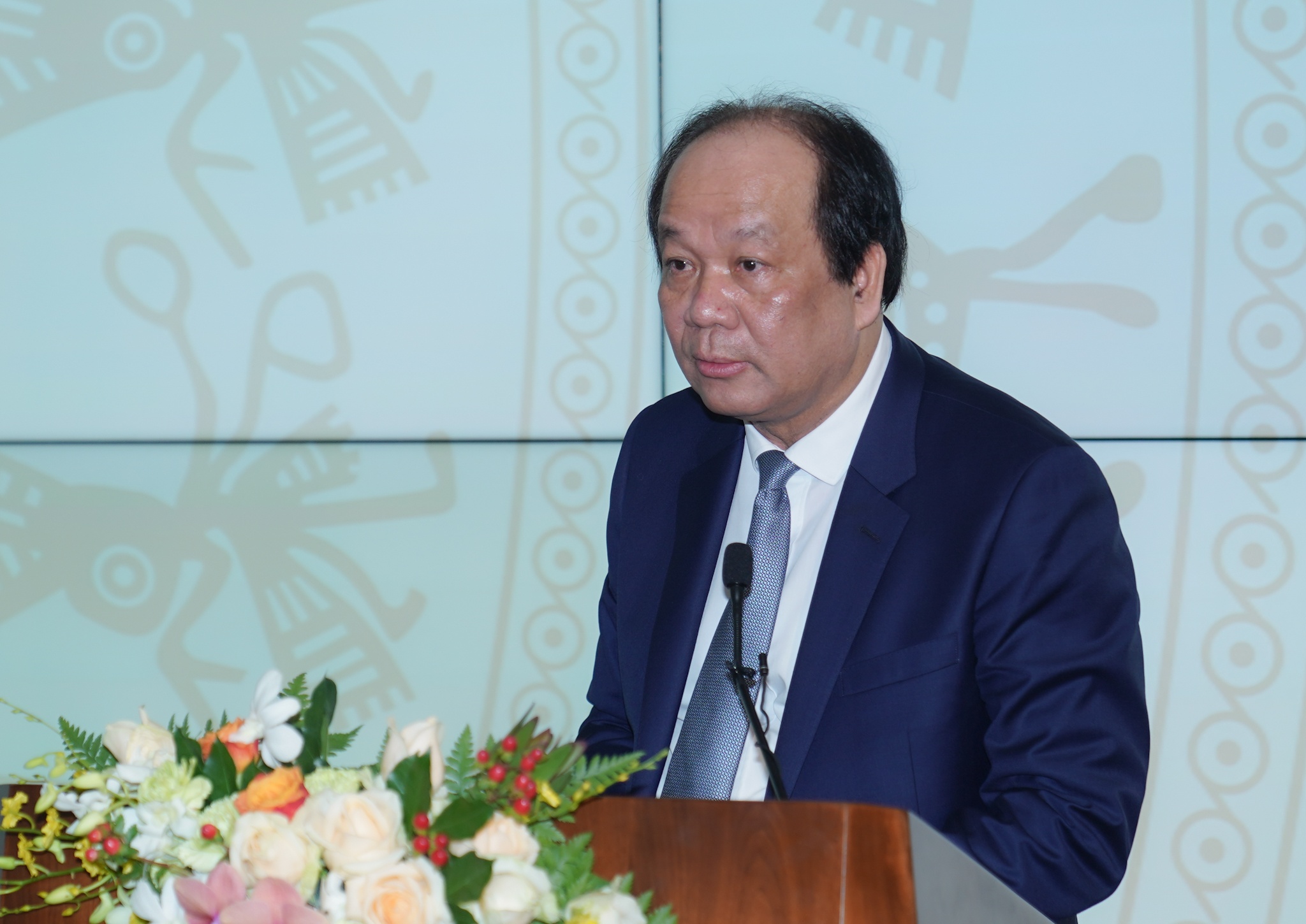 dang ky oto qua mang anh 1