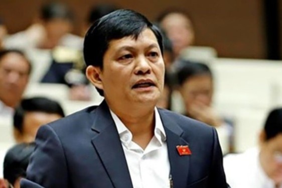 Yeu cau dai bieu Pham Phu Quoc giai trinh viec co quoc tich Cyprus hinh anh