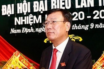 Ong Doan Hong Phong tai cu chuc Bi thu Nam Dinh hinh anh