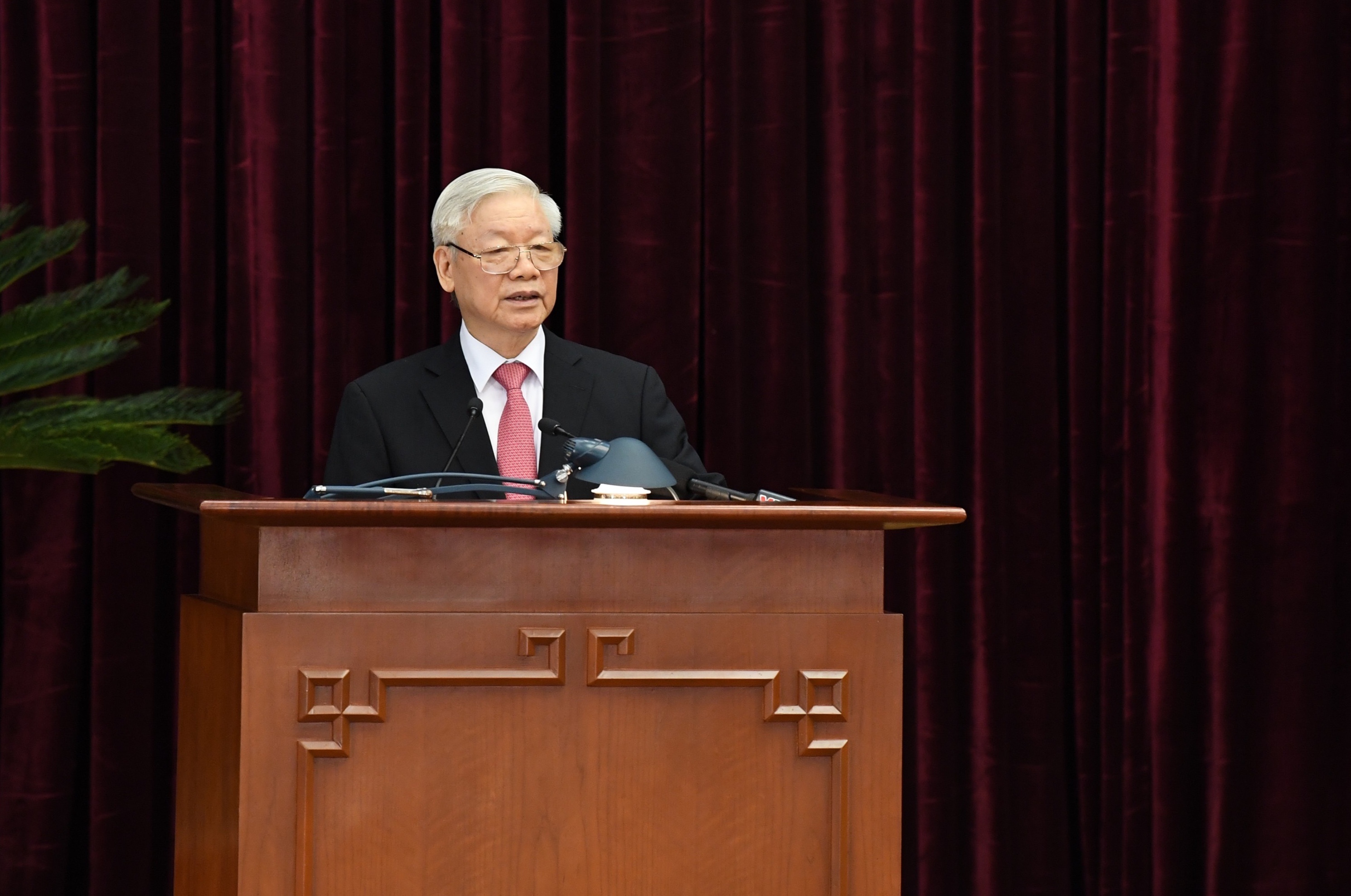 lanh dao Dang,  Nha nuoc du Hoi nghi Trung uong 13 anh 9