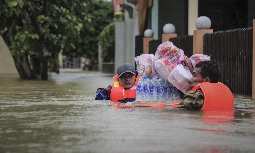 Lu lut o mien Trung anh 1