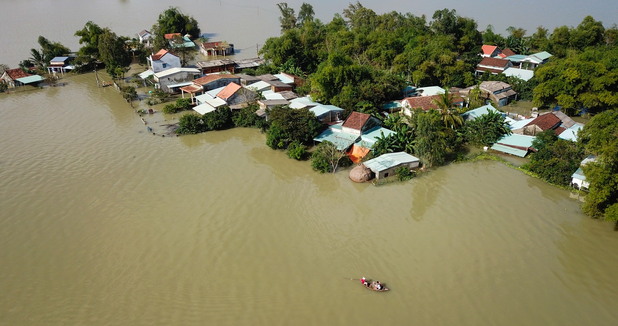 Thu tuong Nguyen Xuan Phuc bao cao truoc Quoc hoi anh 1