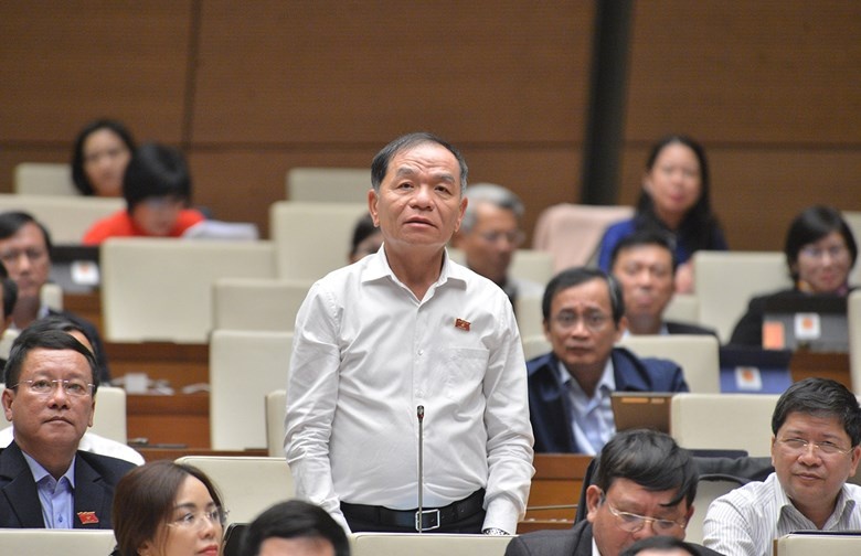 tranh luan viec cach chuc ong Le Vinh Danh anh 2