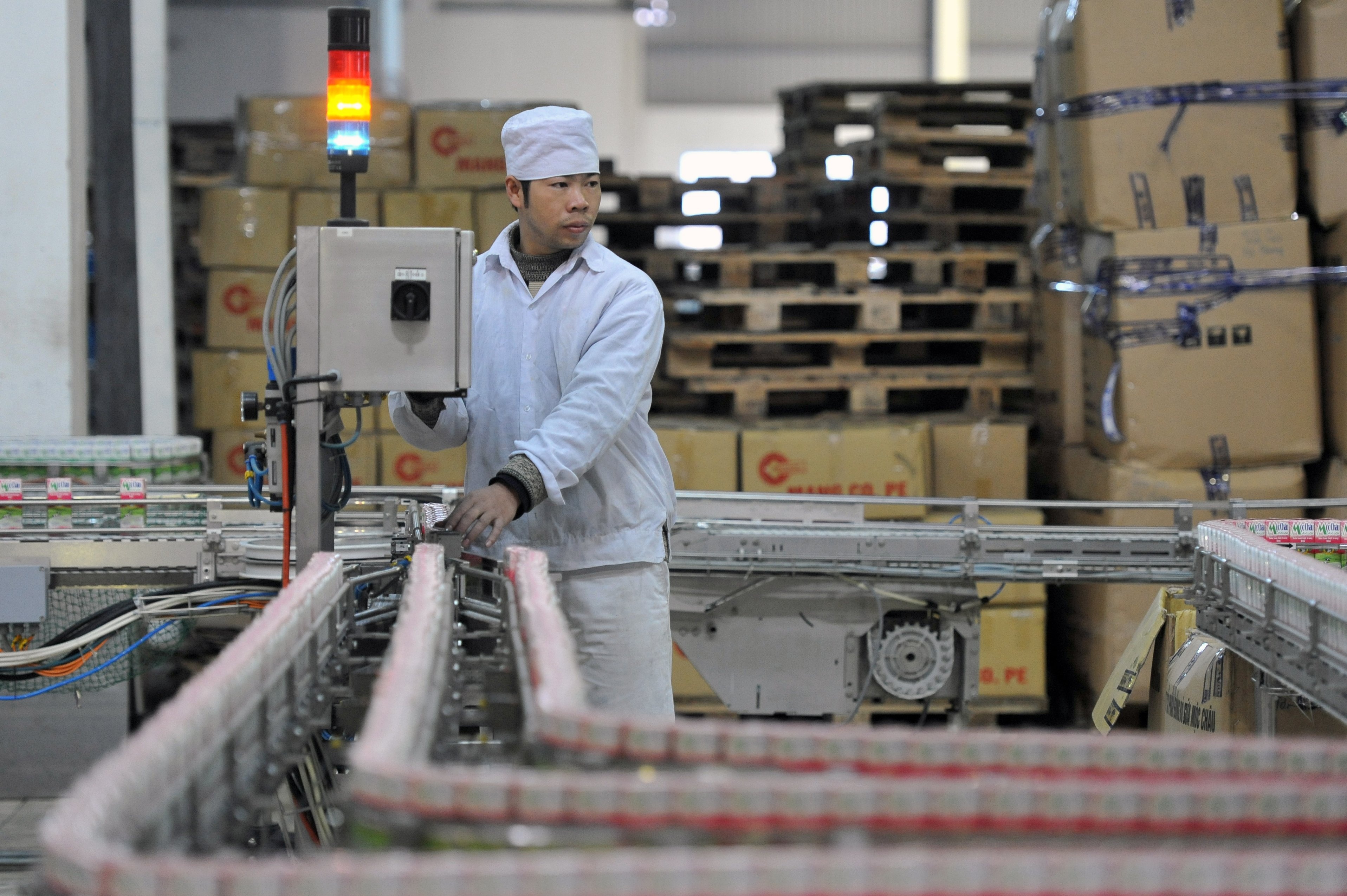 Quoc hoi chot muc tieu tang truong GDP 6% nam 2021 hinh anh