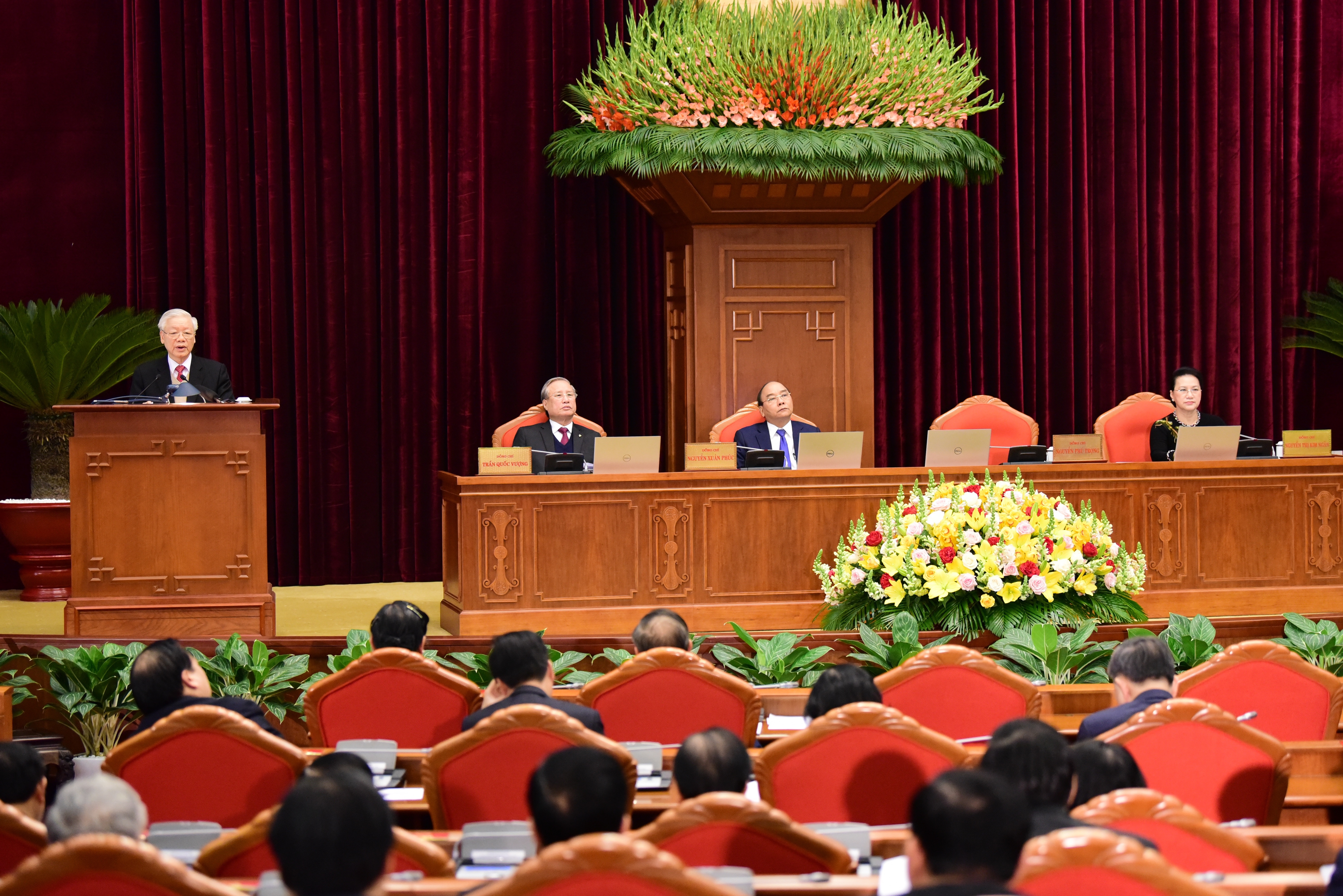 de cu nhan su 4 chuc danh chu chot anh 4