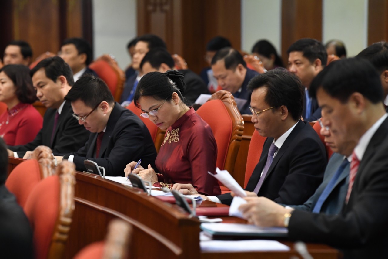 Trung uong gioi thieu nhan su lanh cap cao anh 9