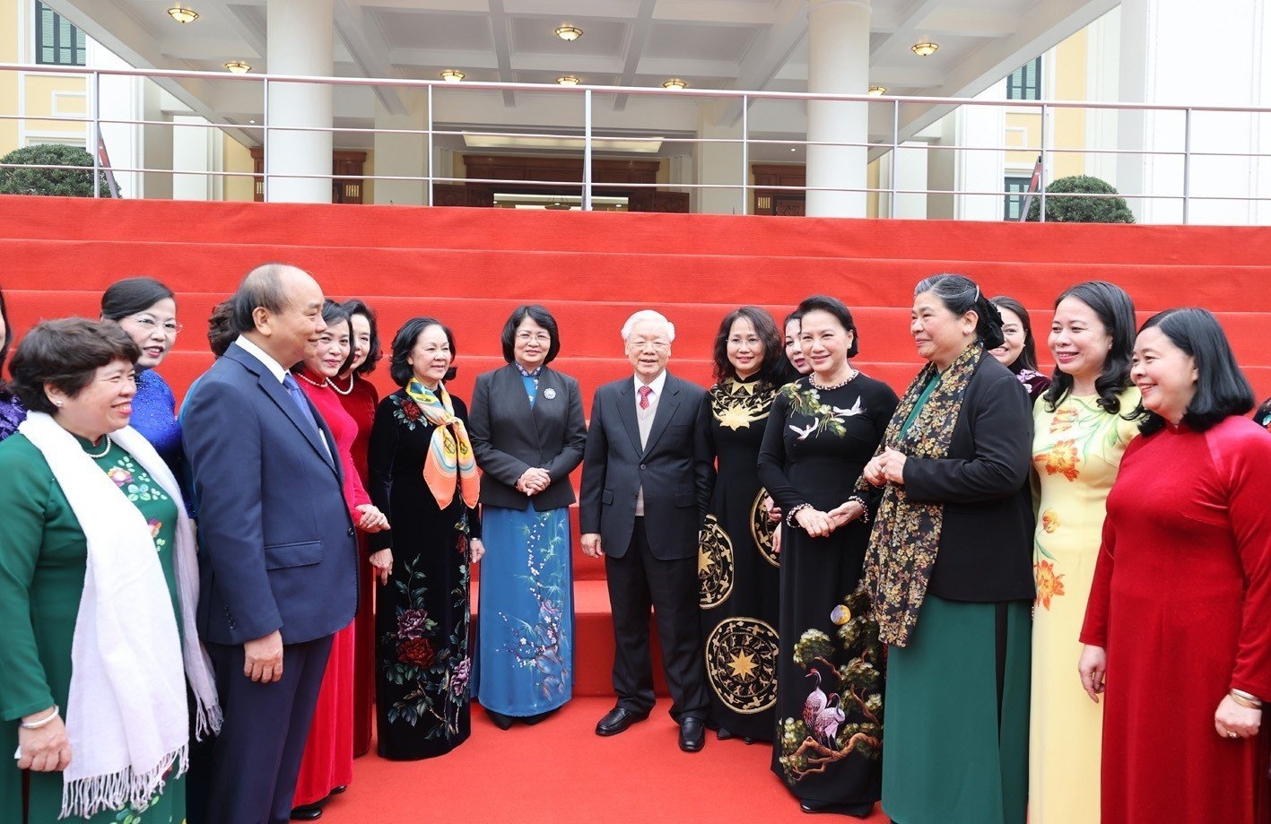 de cu nhan su 4 chuc danh chu chot anh 2