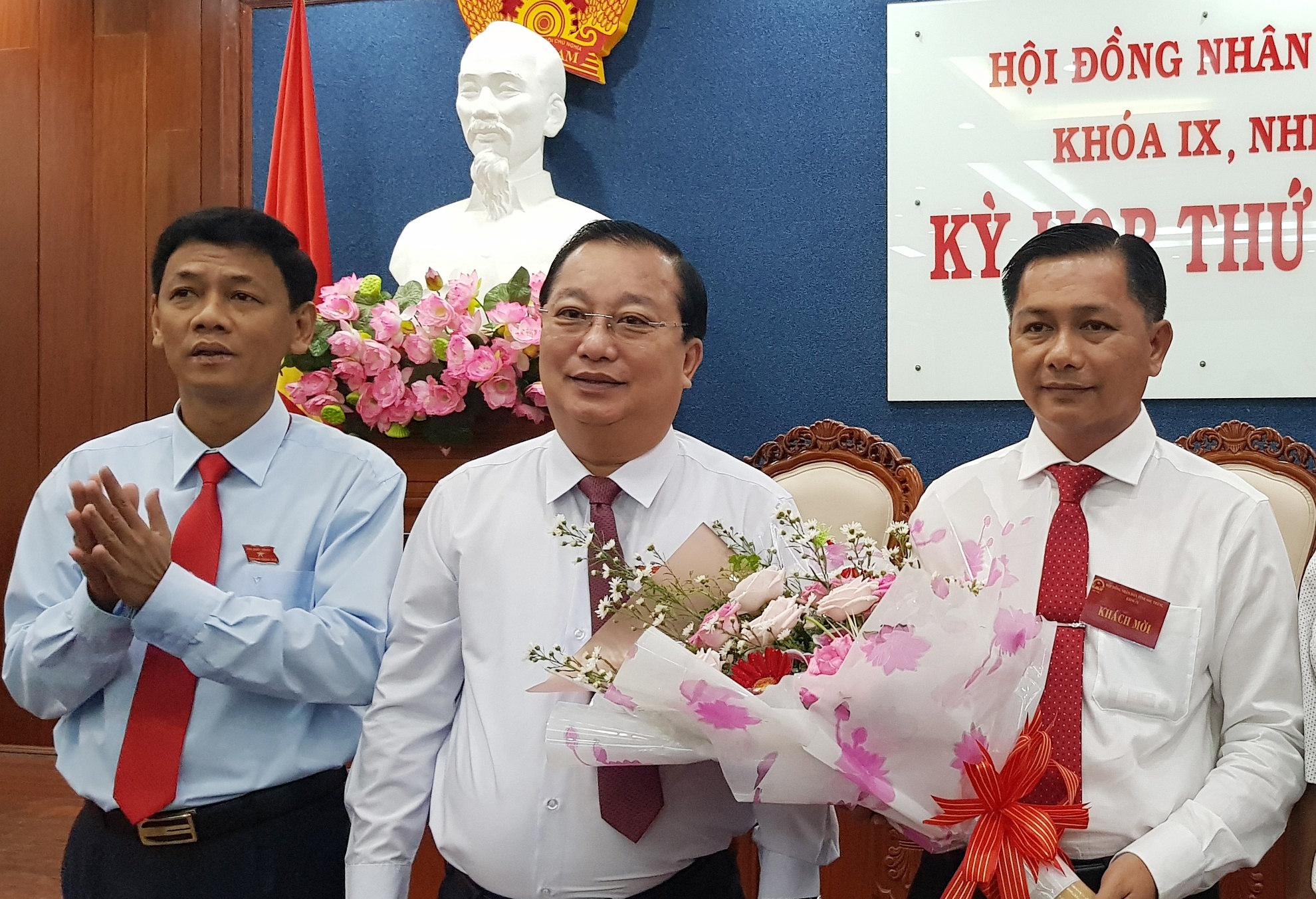 Thu tuong phe chuan nhan su chu chot 6 tinh hinh anh