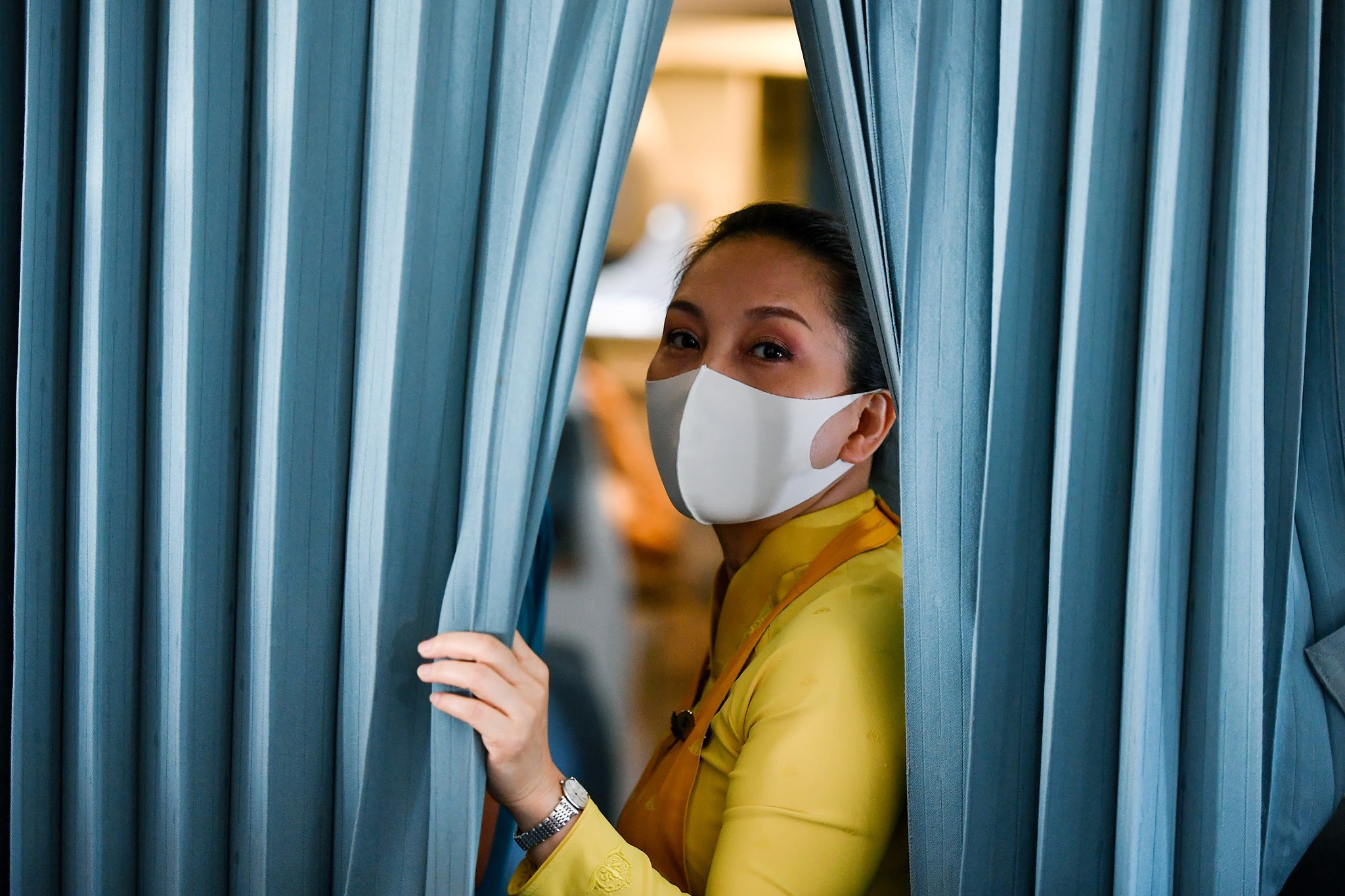 ‘Dung cac chuyen bay thuong mai tu nuoc ngoai’ hinh anh