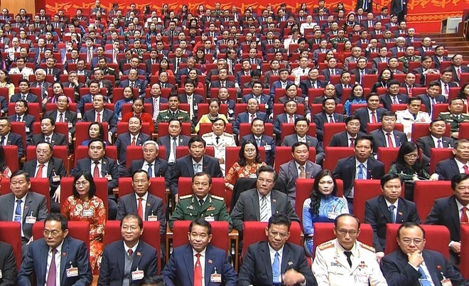 Bao cao cua Trung uong khoa XII ve cac van kien trinh Dai hoi XIII anh 4