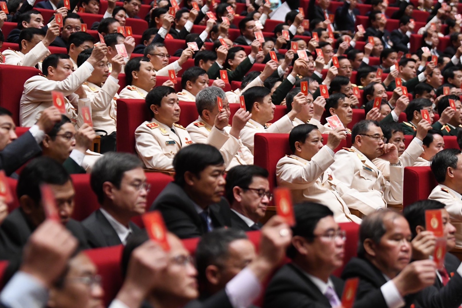 Thong qua quy che bau cu cua Dai hoi XIII hinh anh