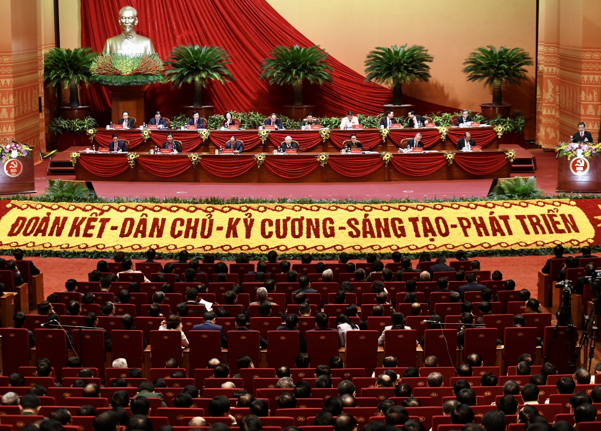 ky luat nghiem nhung phai tri benh cuu nguoi anh 2