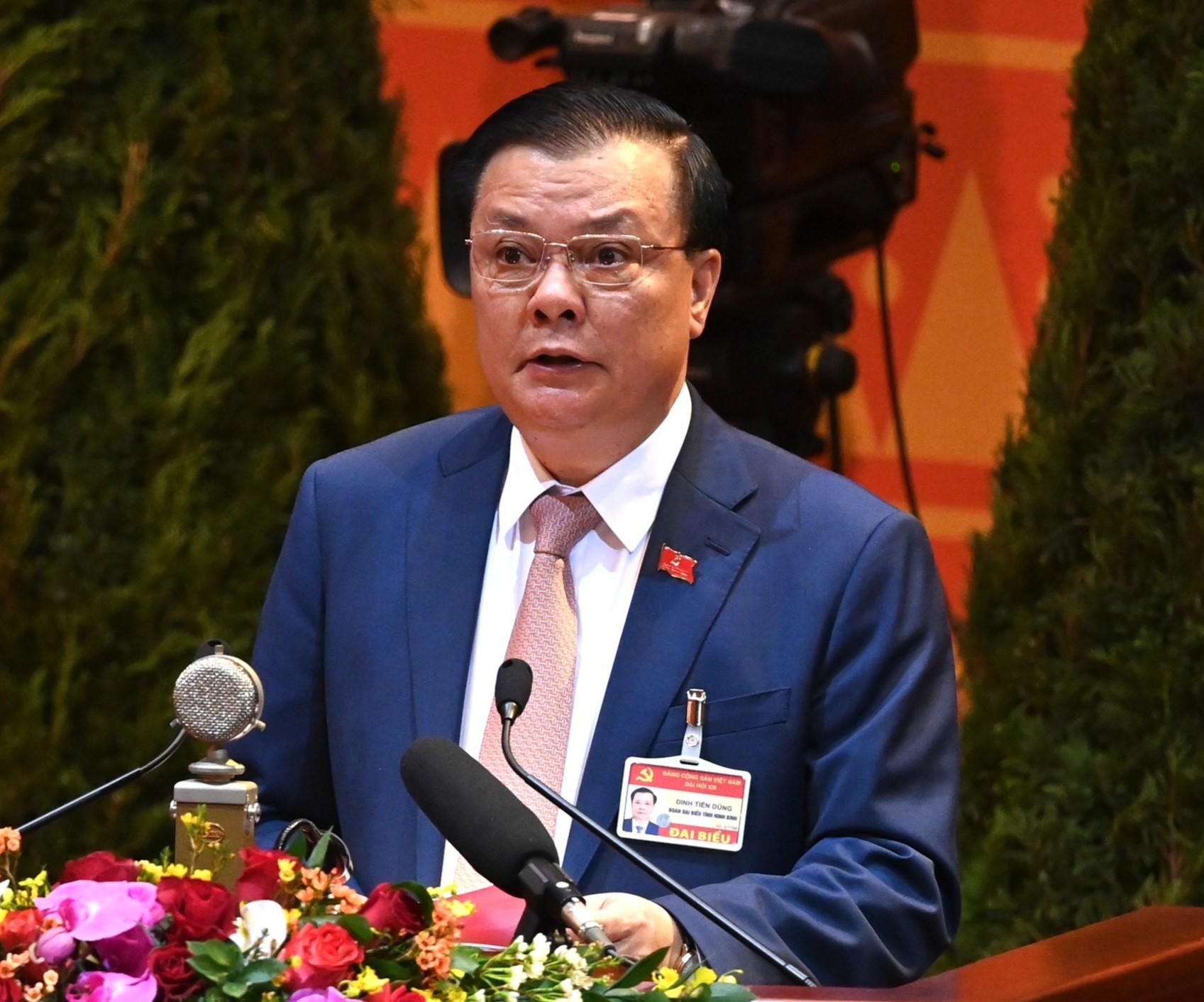 Bo truong Dinh Tien Dung hua giu vung an ninh tai chinh quoc gia hinh anh