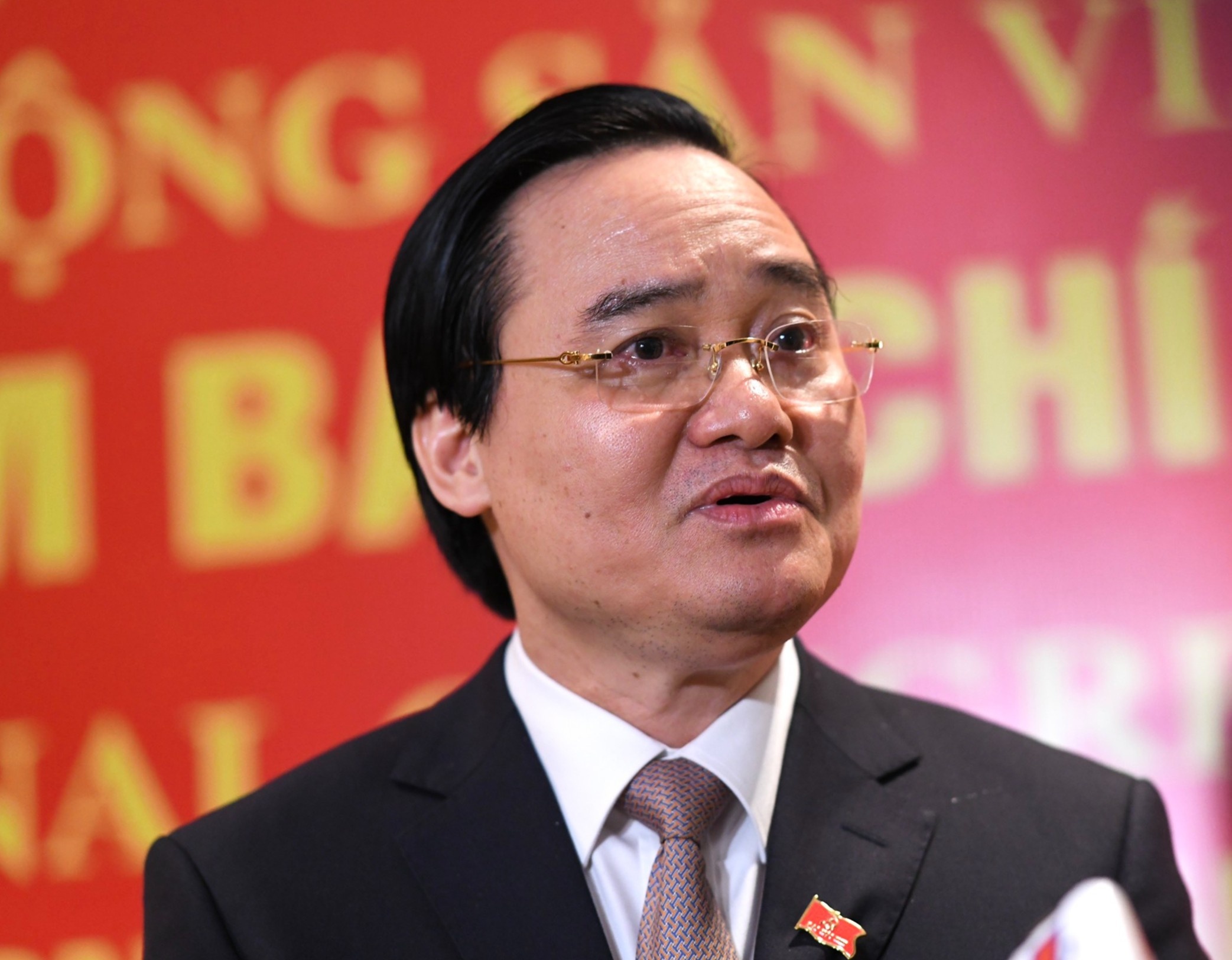 Bo truong Phung Xuan Nha: 'Thoi co cho giao duc Viet Nam cat canh' hinh anh