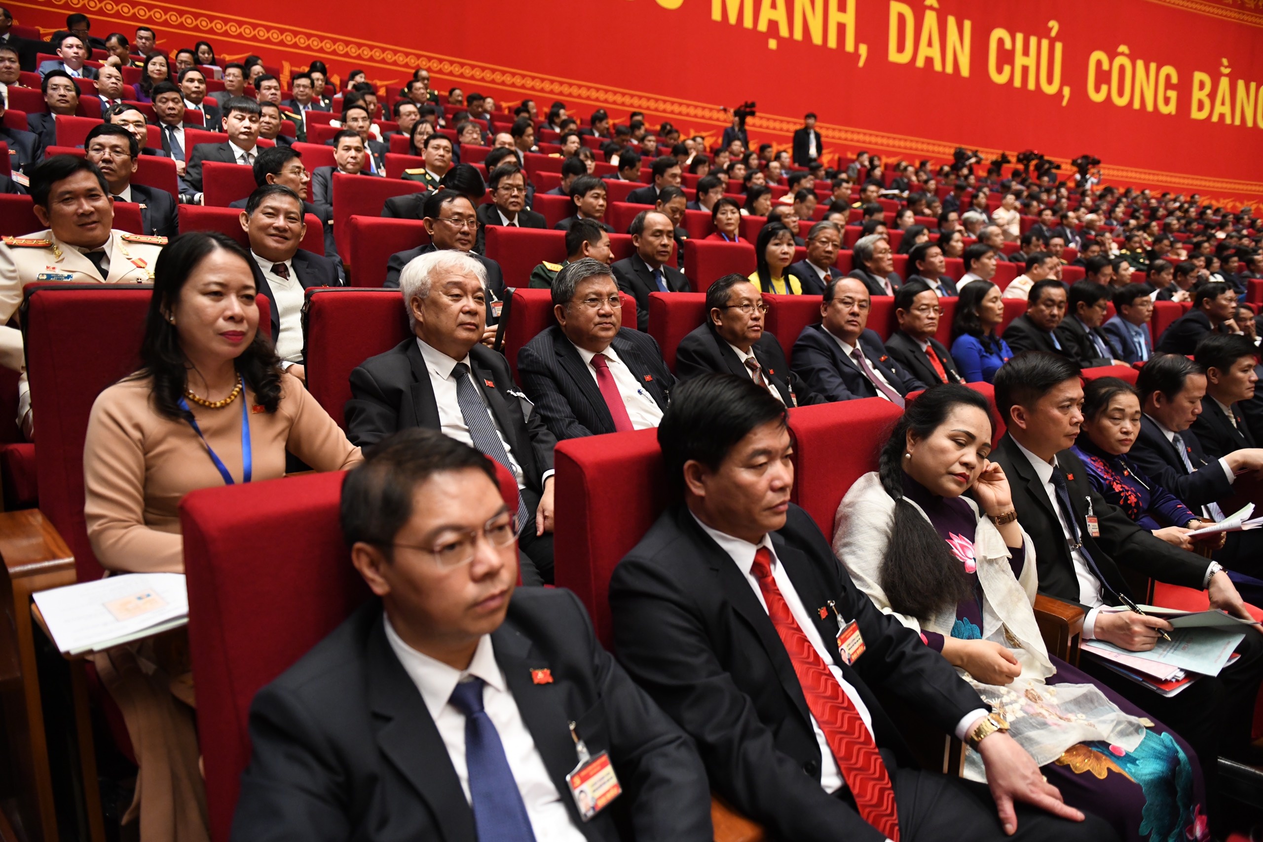 Trung uong bau Tong bi thu anh 1