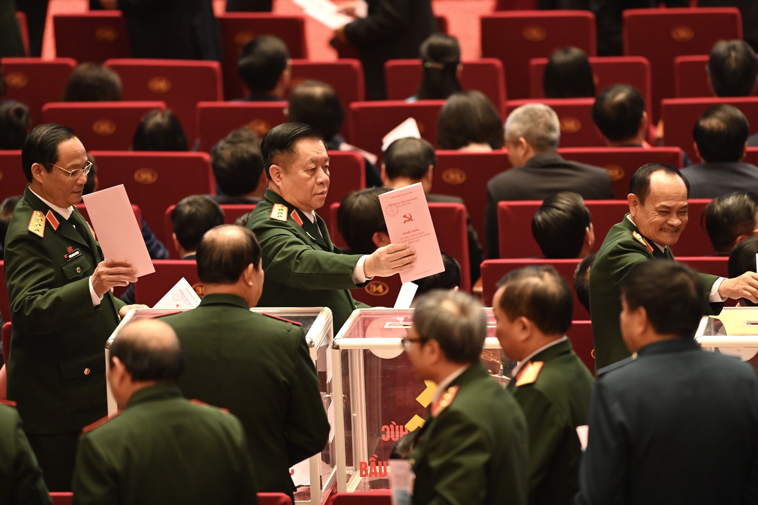 ban 200 uy vien trung uong khoa moi anh 3