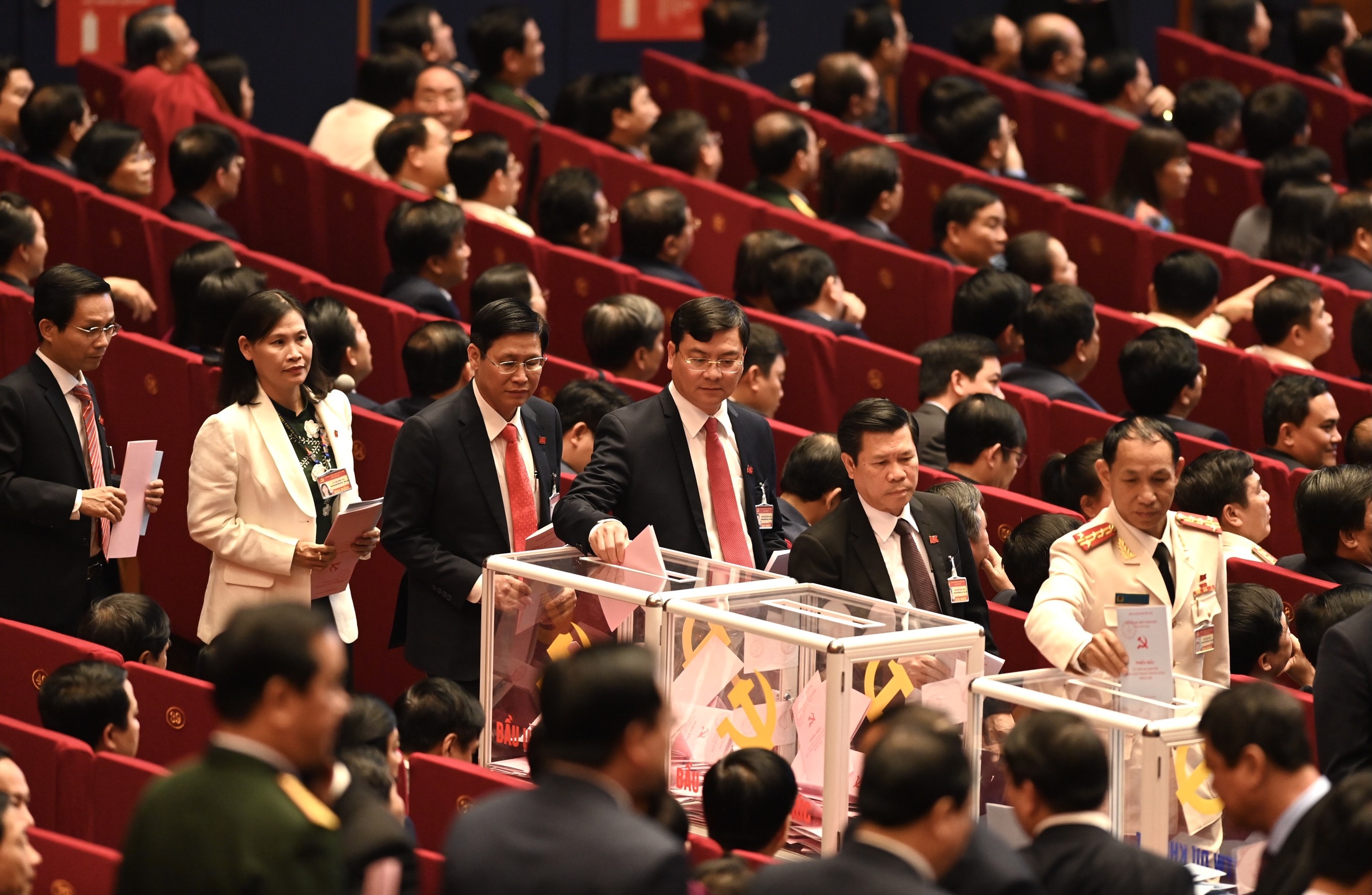 ban 200 uy vien trung uong khoa moi anh 7