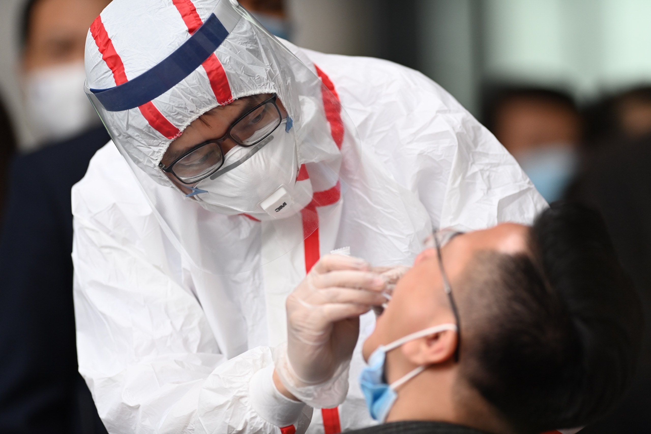 Bi thu Quang Ninh: Ca mac Covid-19 o Van Don la chuyen ngoai mong muon hinh anh