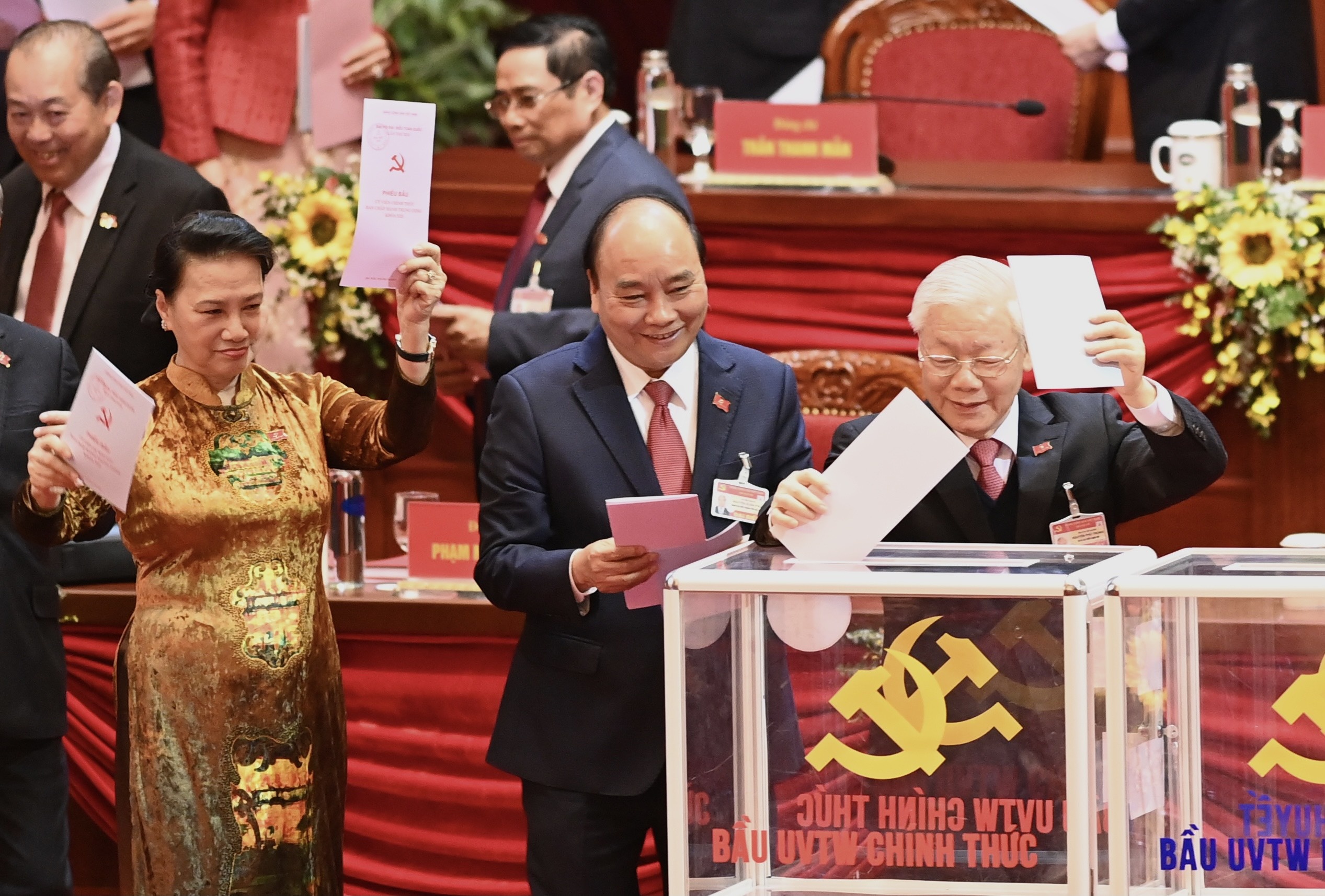 'Dai hoi XIII la dai hoi truyen cam hung' hinh anh