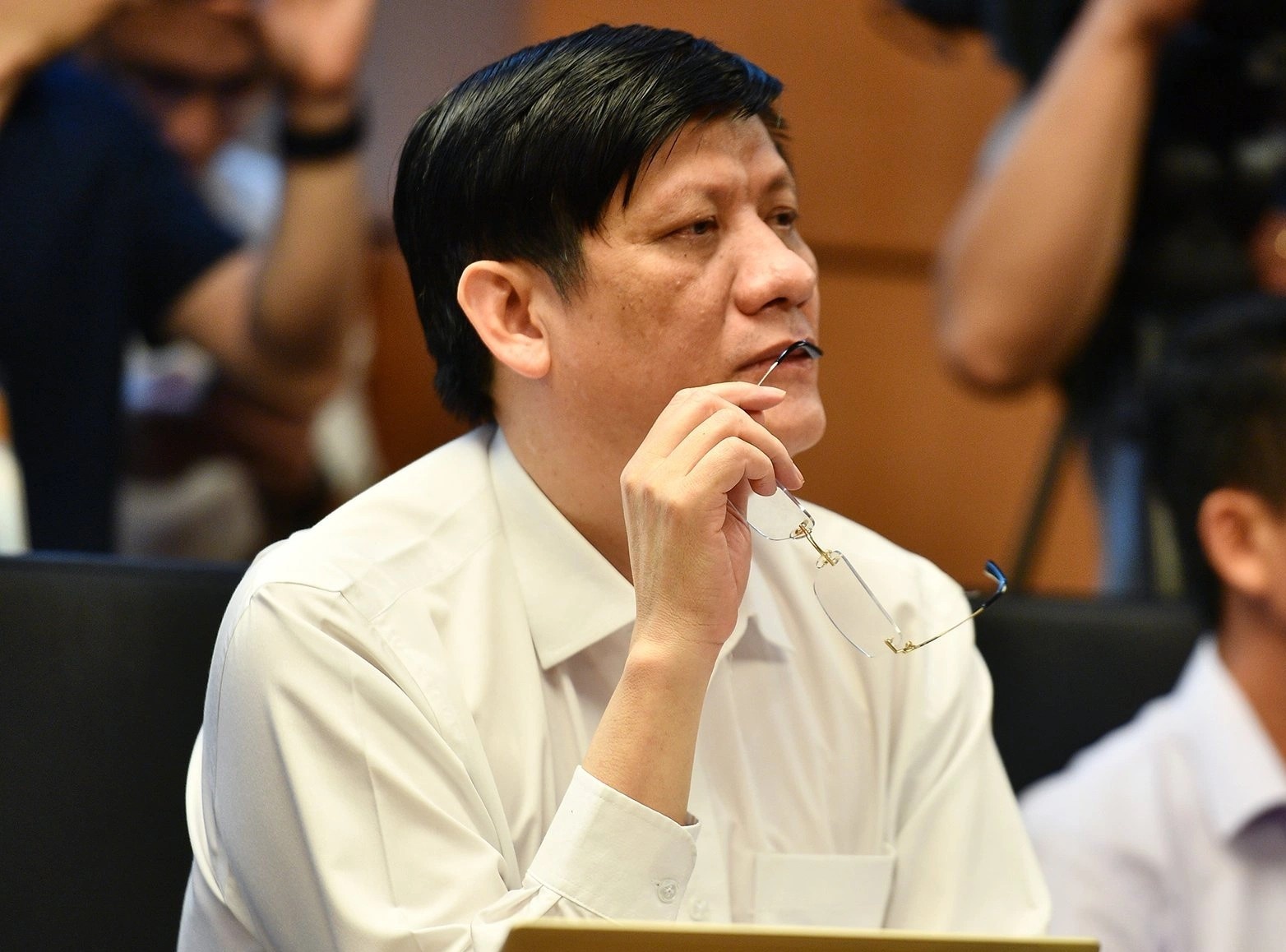 Quoc hoi bo phieu kin bieu quyet ve nhan su anh 1