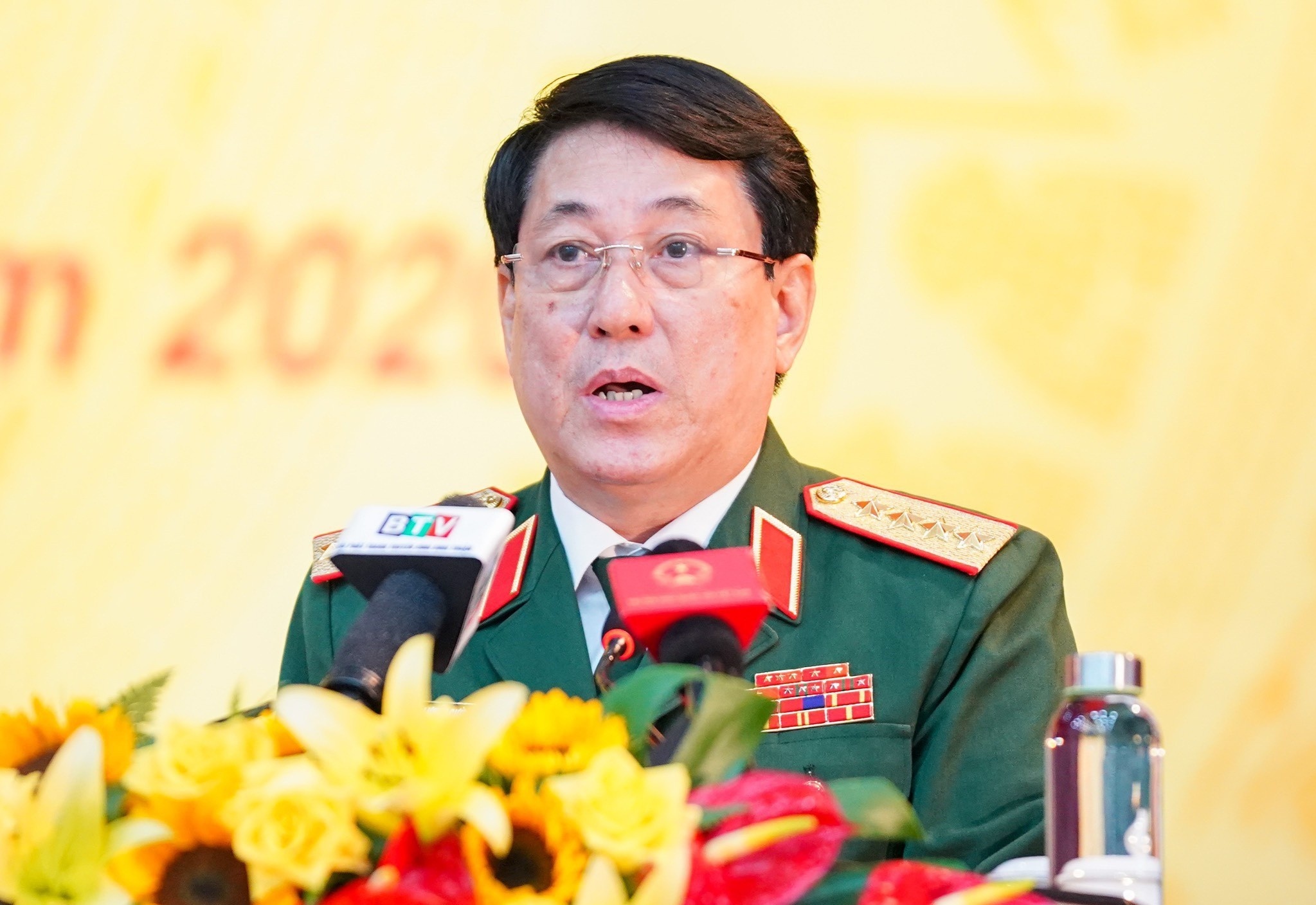 Dai tuong Luong Cuong duoc gioi thieu ung cu dai bieu Quoc hoi hinh anh