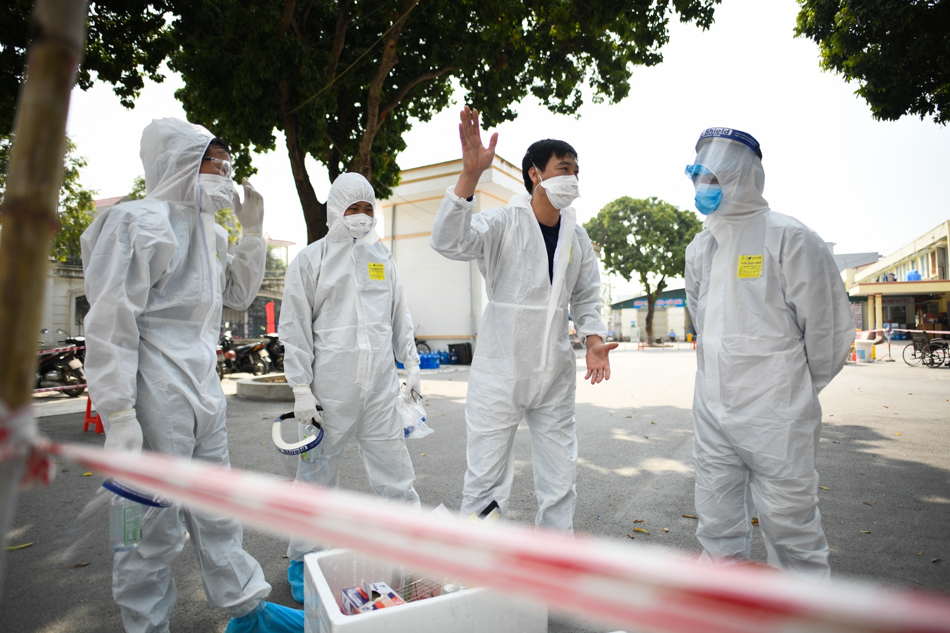 San sang phuong an cho 30.000 nguoi mac Covid-19 hinh anh