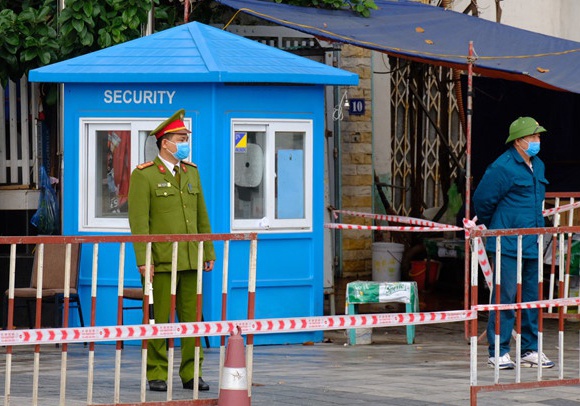 Mot so dia phuong ‘be quan toa cang’ la khong dung hinh anh