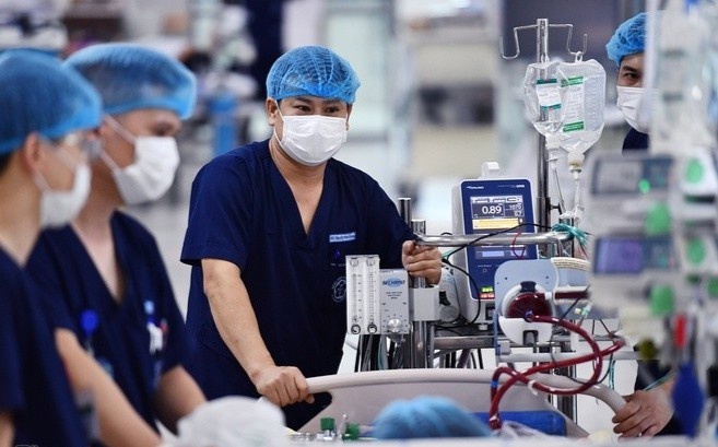 Thanh tra chi ra hang loat vi pham trong mua sam thiet bi y te hinh anh