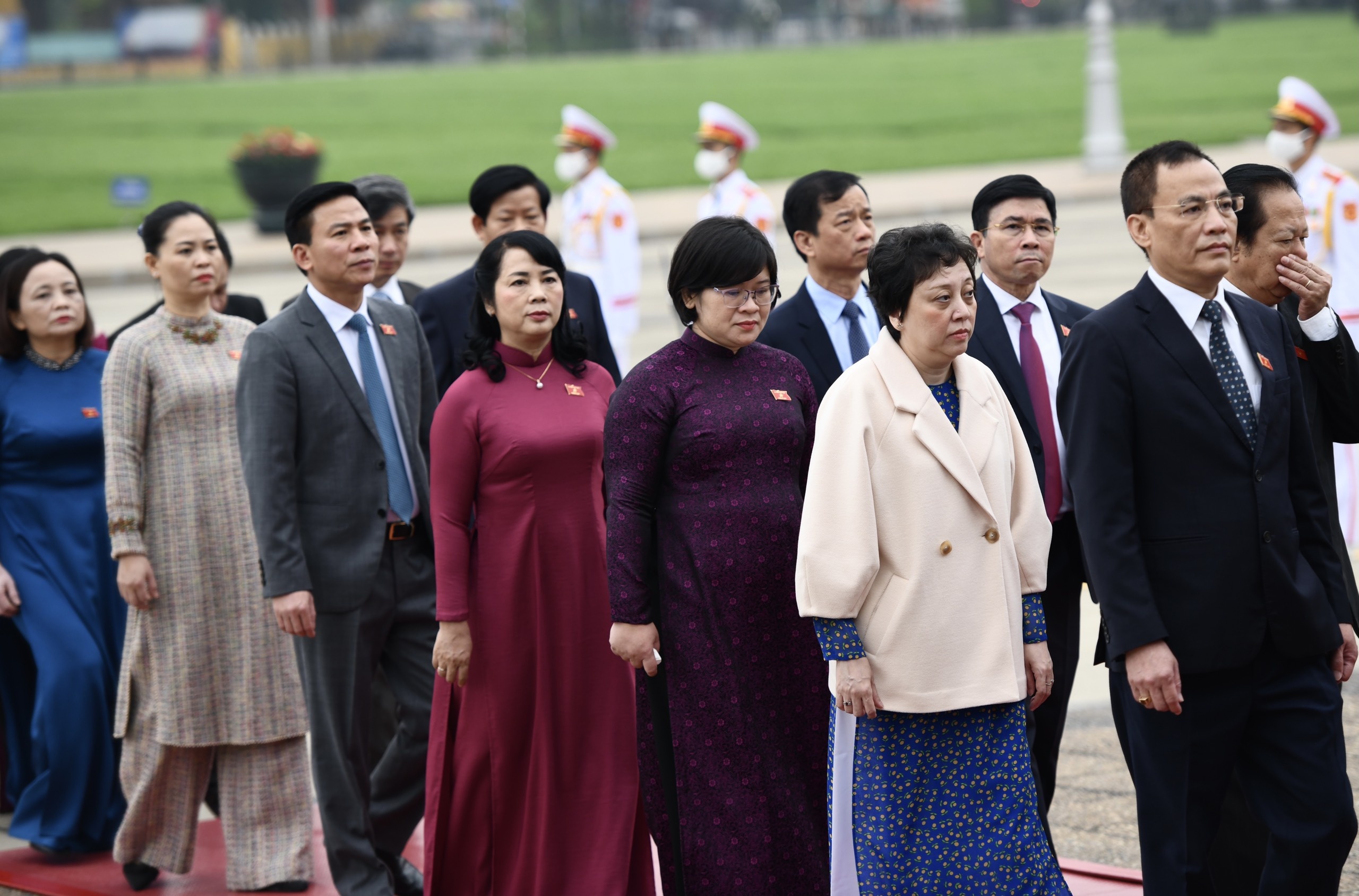 lanh dao Dang,  Nha nuoc cung cac dai bieu vao vieng Lang anh 9