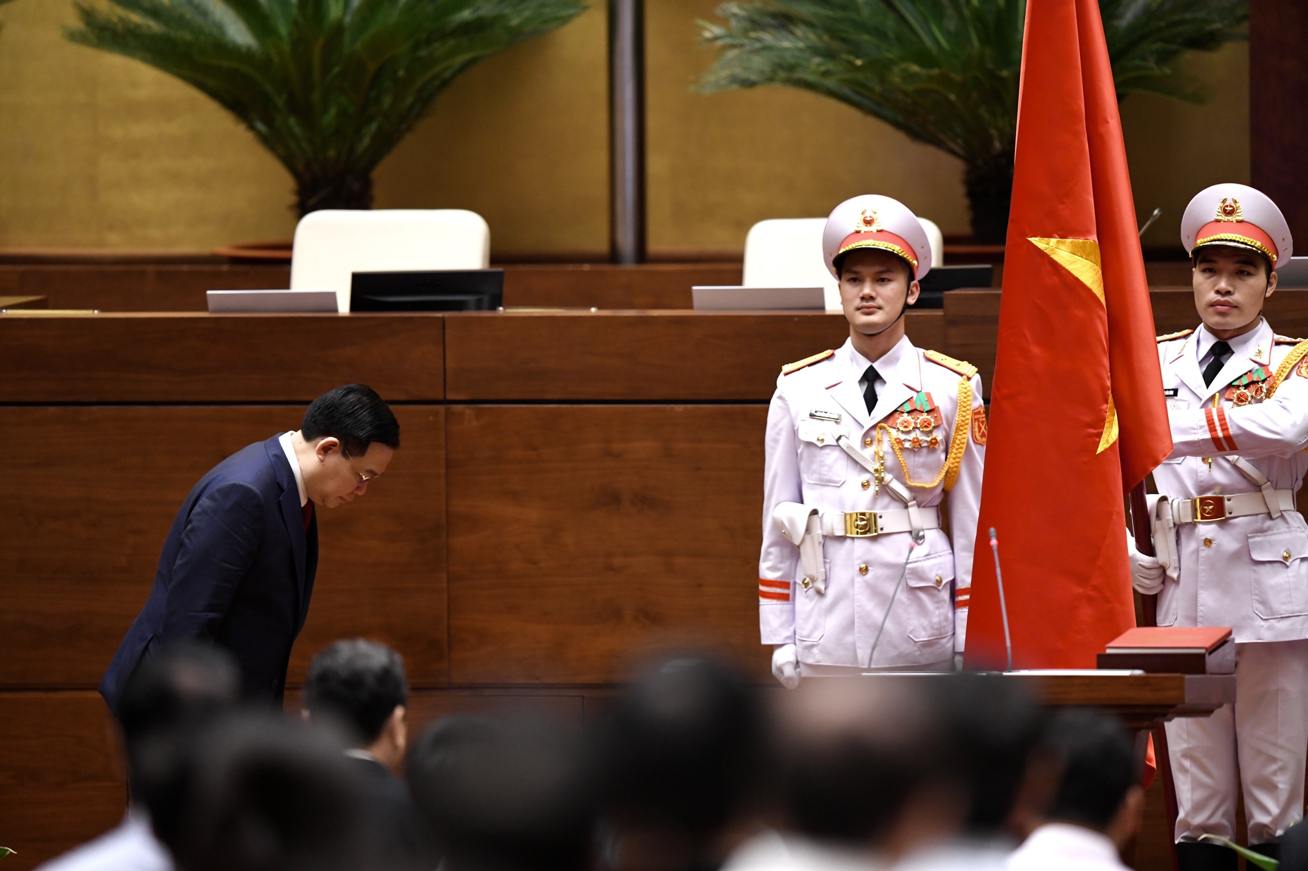 Le tuyen the nham chuc cua Chu tich Quoc hoi Vuong Dinh Hue anh 3