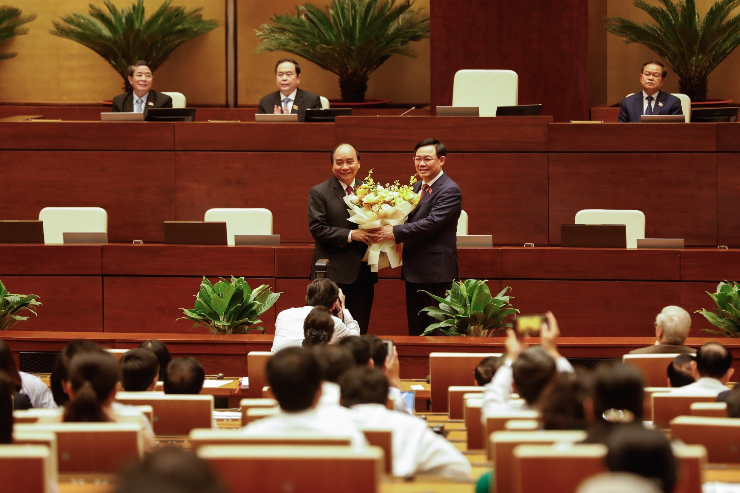 mien nhiem Thu tuong Nguyen Xuan Phuc anh 1