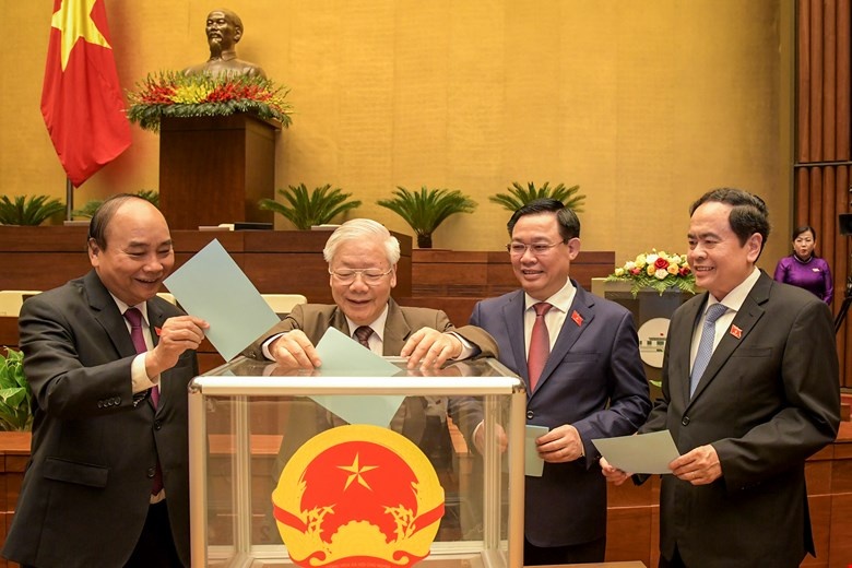 Trinh mien nhiem hang loat nhan su cap cao cua Quoc hoi hinh anh