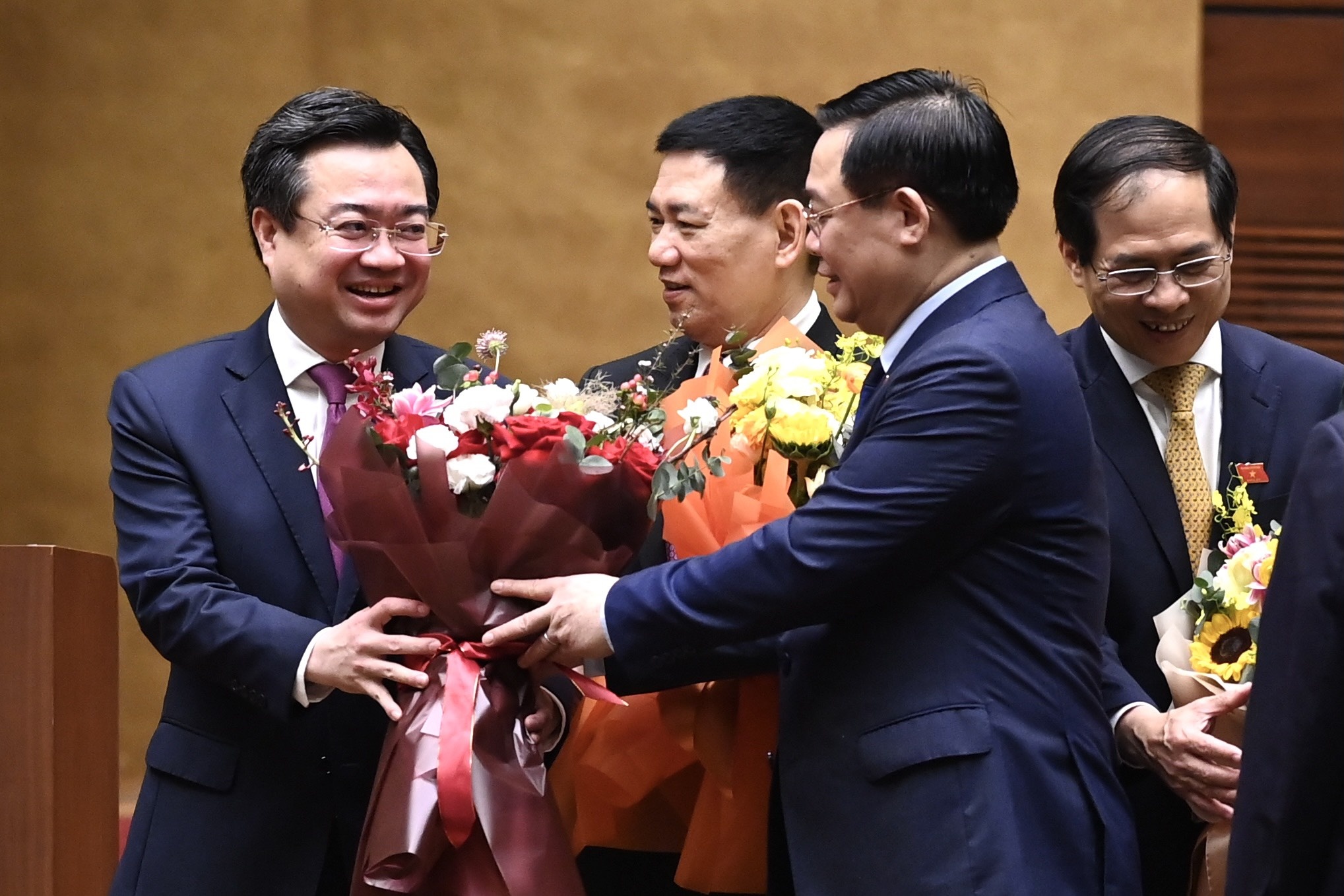 14 thanh vien Chinh phu moi ra mat anh 4