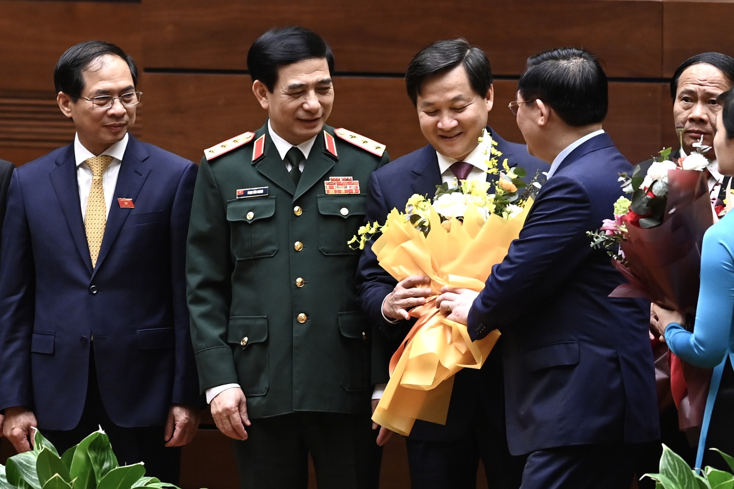 14 thanh vien Chinh phu moi ra mat anh 2