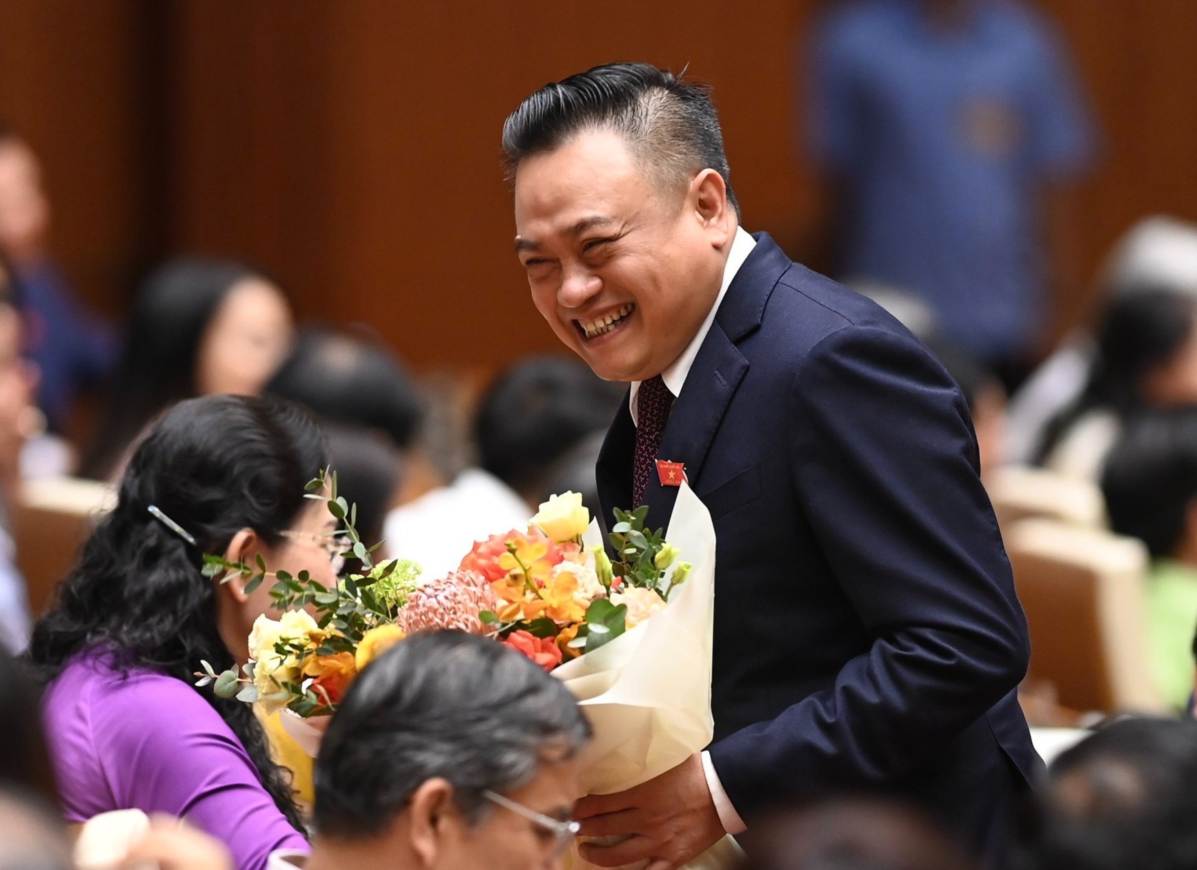 Tan Tong Kiem toan Nha nuoc: Khong duoc phep phu long can bo di truoc hinh anh