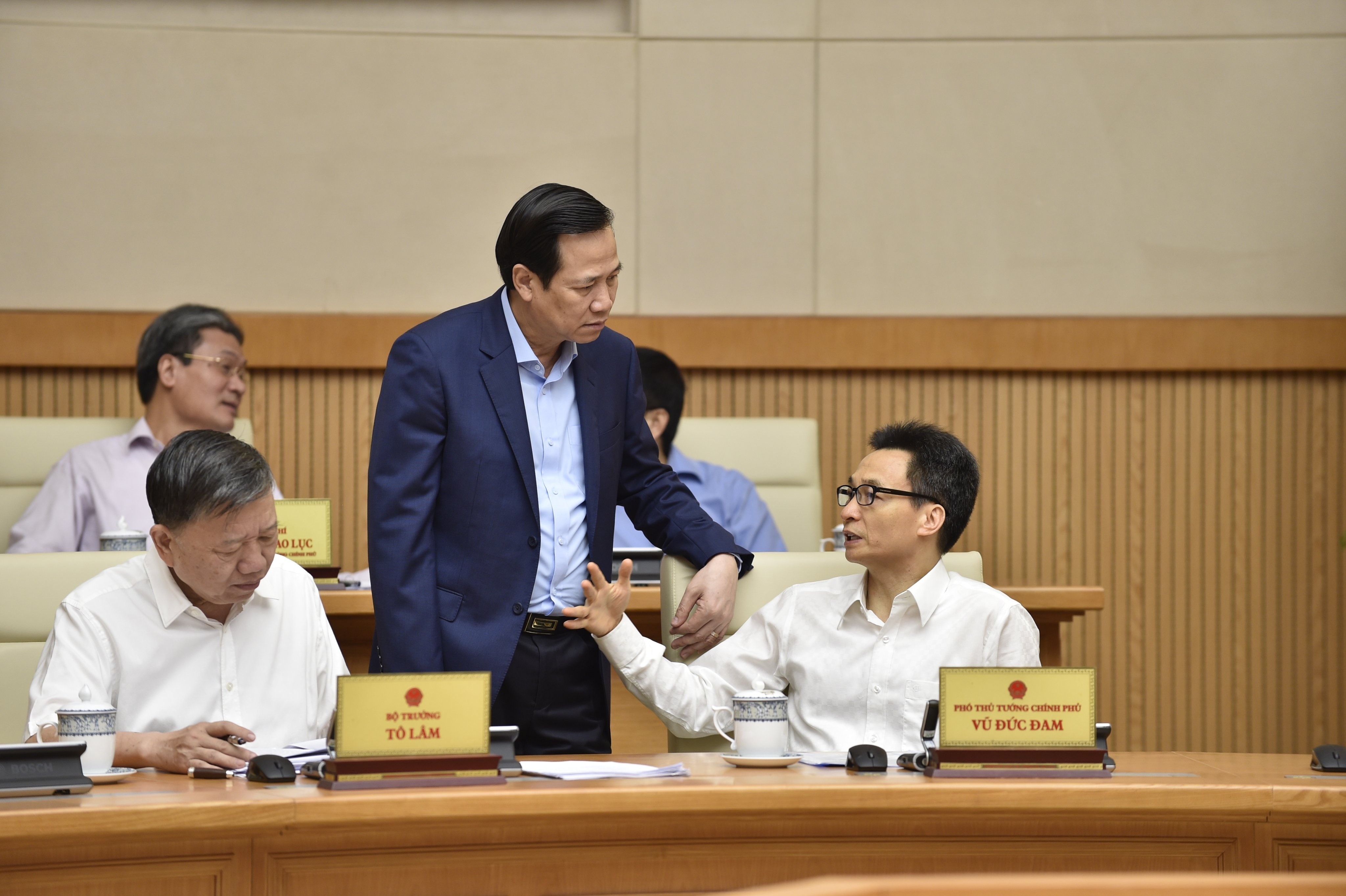 Thu tuong Pham Minh Chinh chu tri hop Chinh phu anh 3