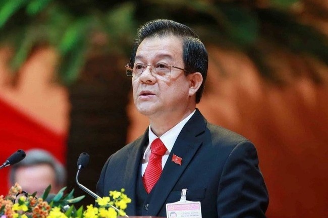 Bo Chinh tri dieu dong Pho chanh an TAND Toi cao lam Bi thu An Giang hinh anh