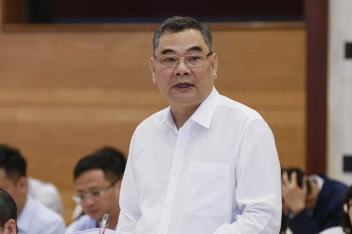 CLB Tinh nguoi khuyen nguoi dan ban bot tai san, it quan tam chong con hinh anh